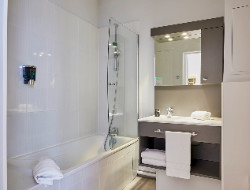 OLEVENE image - CHAMBRE salle de bain -